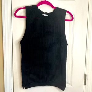 Zara Sleeveless Sweater No Sz measurements Medium